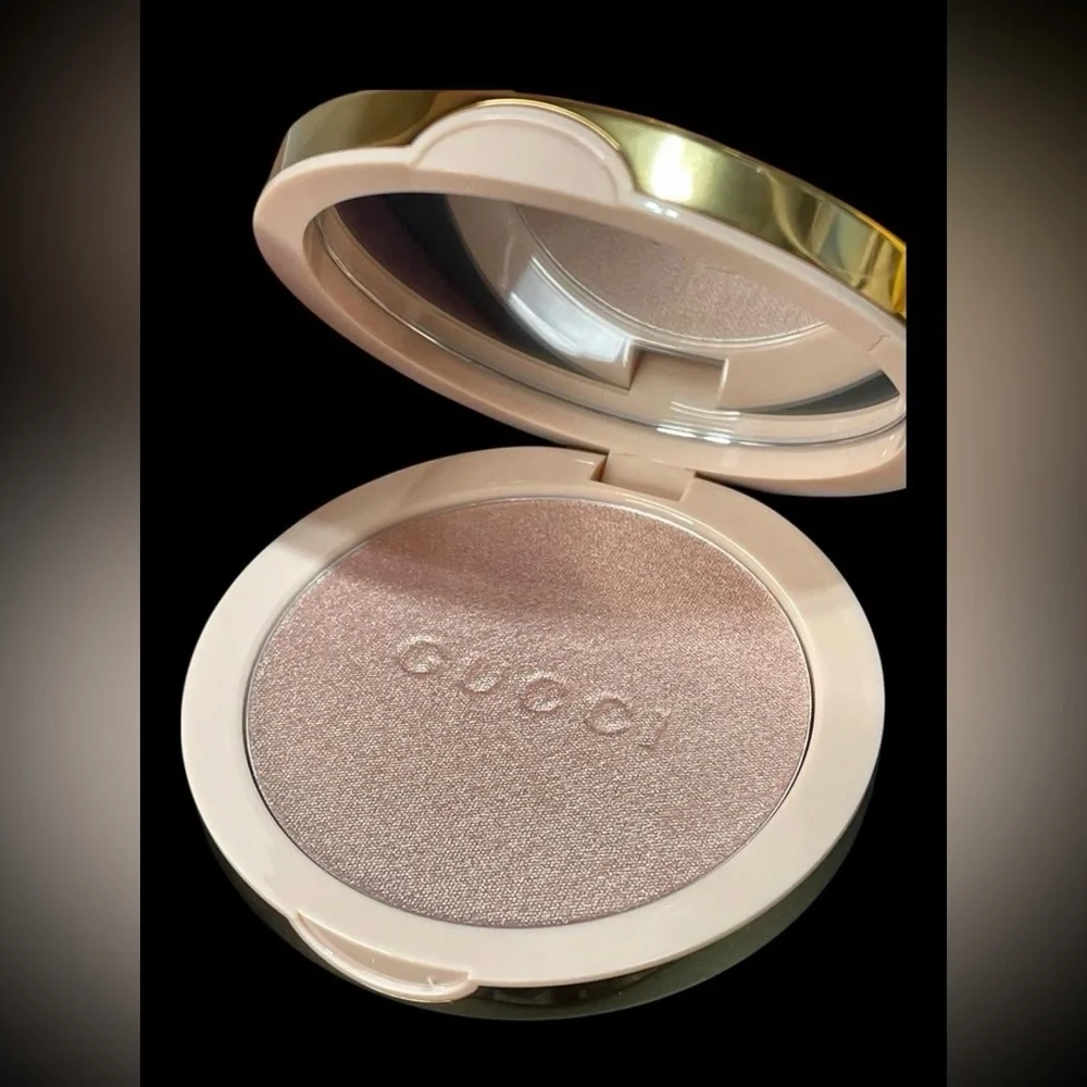 Gucci Highlighter and Lip Gloss set